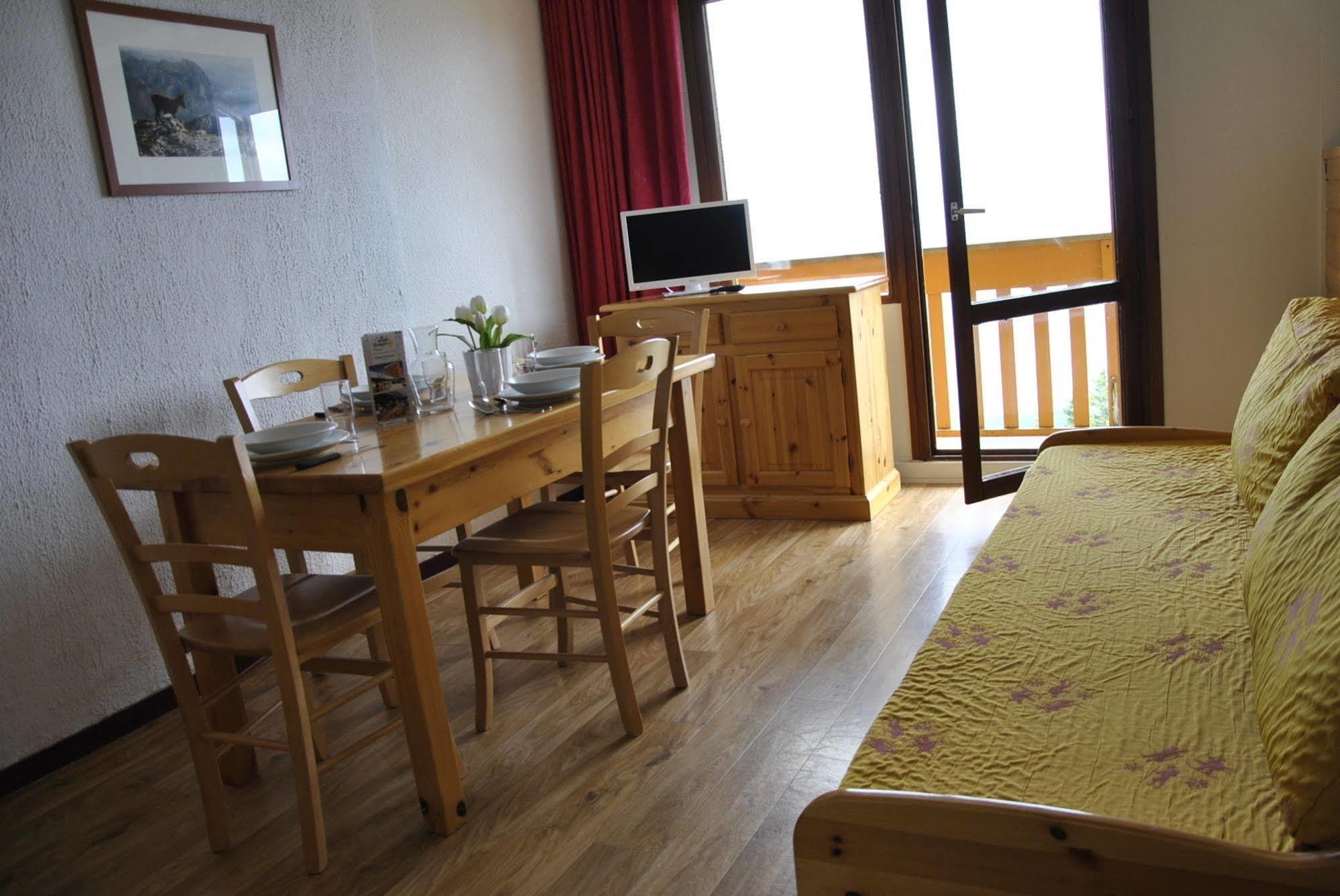 Aparthotel La Berangere Chamrousse Exterior foto